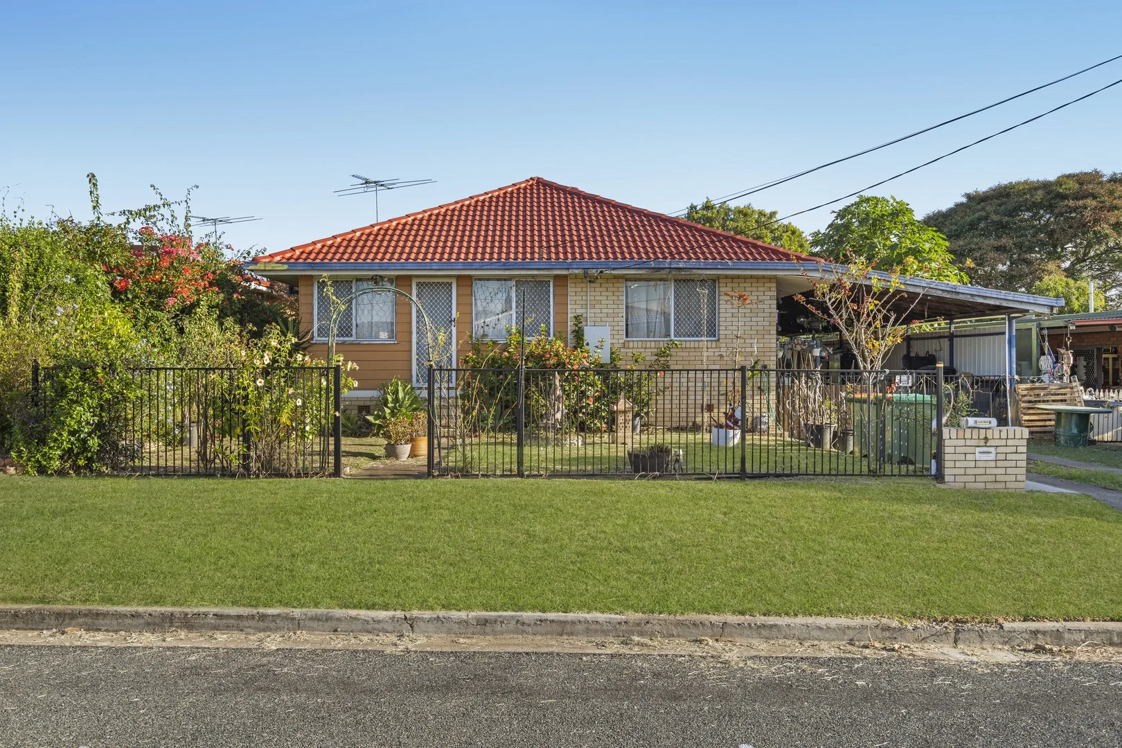 9 Kiah Street, Eastern Heights QLD 4305