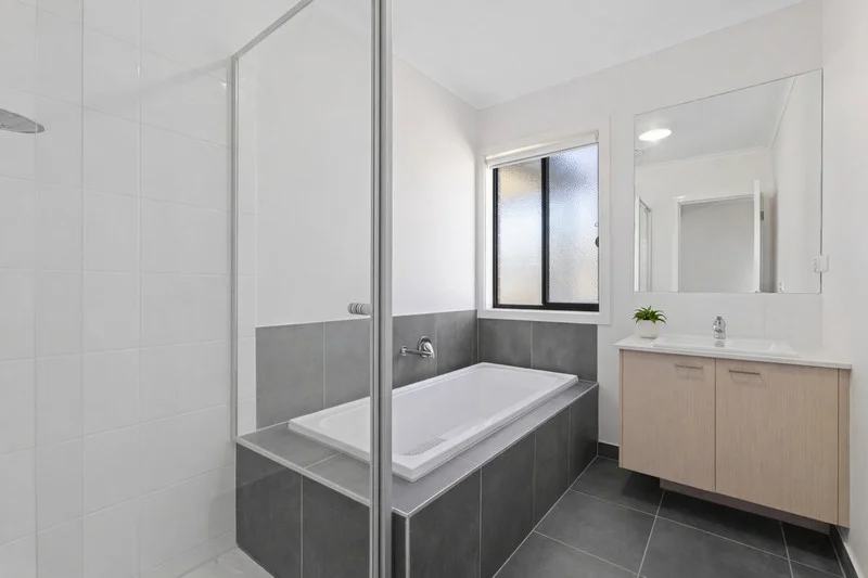 Additional image 7 of 1 Reardon Cres, St Leonards VIC 3223