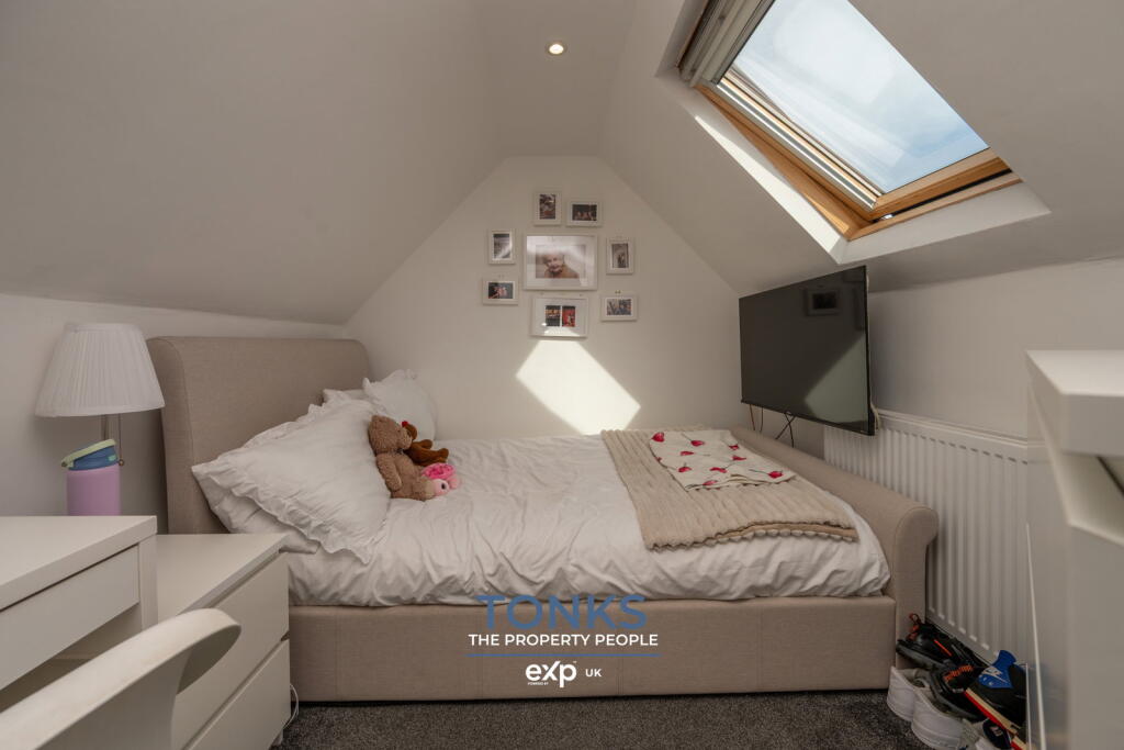 Additional image 16 of Old College Avenue, Oldbury, B68 8BG