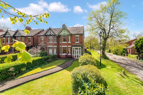 Park Avenue, Levenshulme M19
