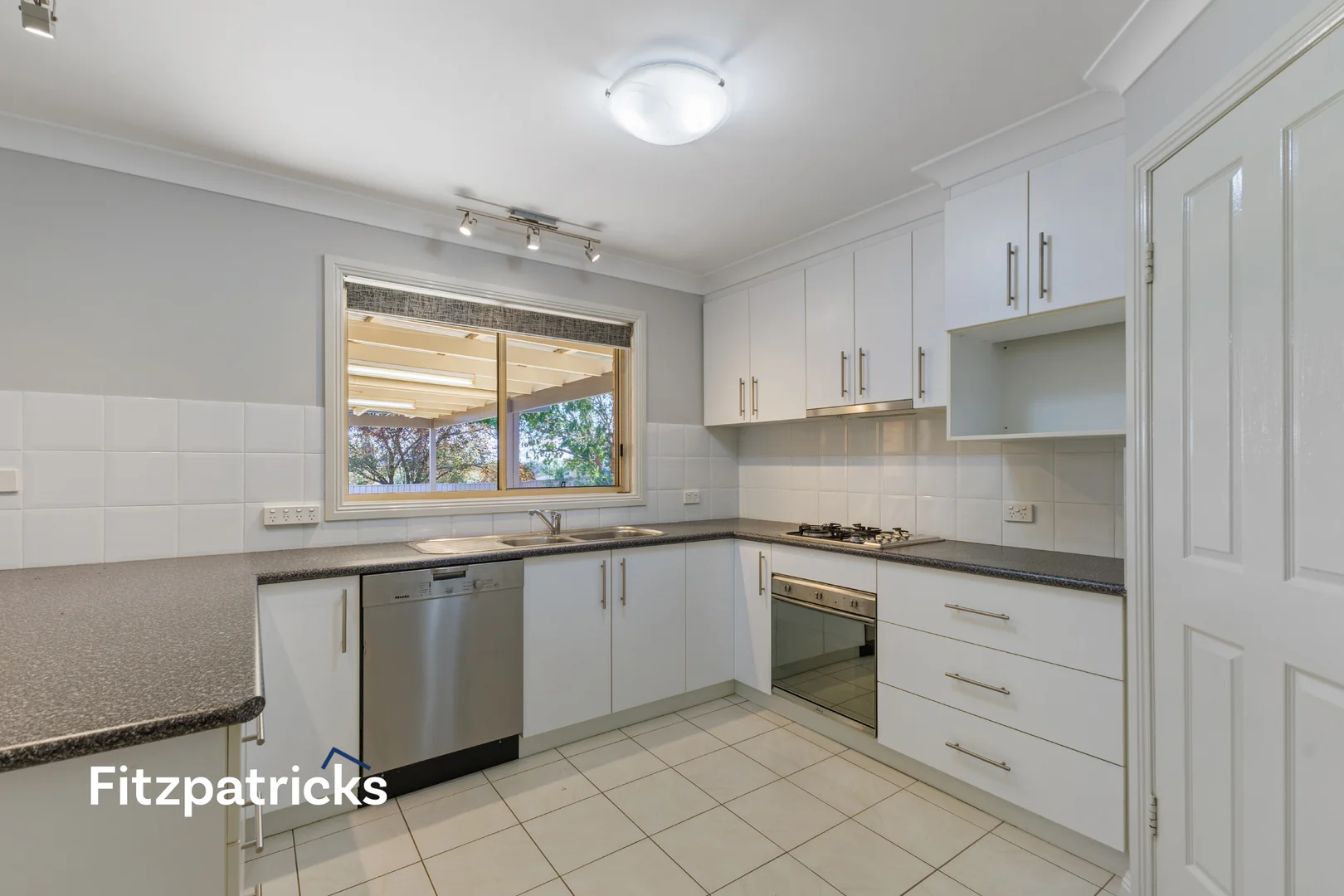 Additional image 3 of 13 Yarrawah Crescent, Bourkelands NSW 2650