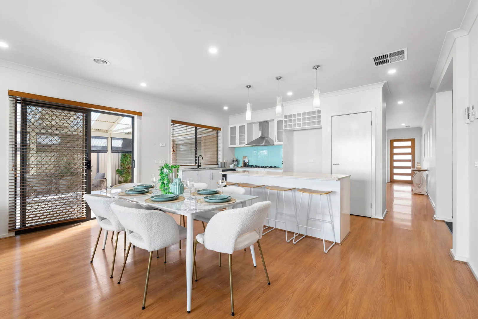 15 Farmhouse Boulevard, Epping VIC 3076 photo 5