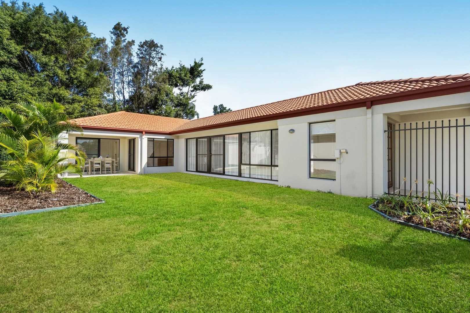 Additional image 16 of 2017 Gracemere Gardens Court, Hope Island QLD 4212