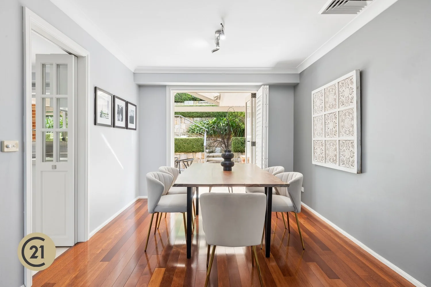 12 Daintree Place, Dural NSW 2158 photo 4