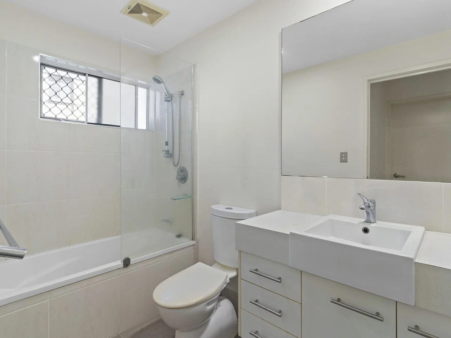 Additional image 13 of 3/119 Macquarie Street, St Lucia QLD 4067