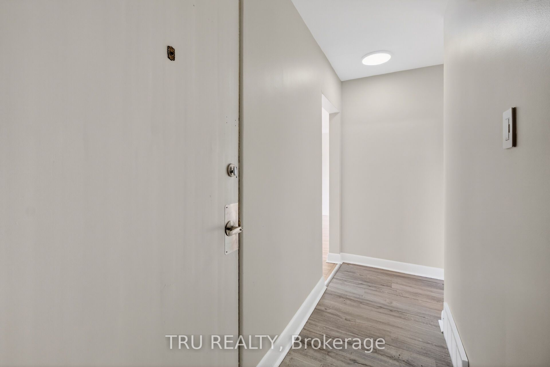 Additional image 3 of 3-407 Peach Tree Lane, Ottawa, ON, K1K 2R7