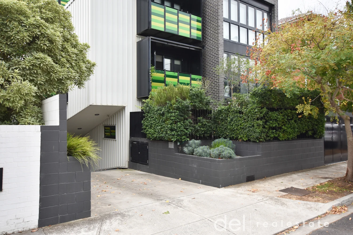 1/17 Ellesmere Road, Windsor VIC 3181