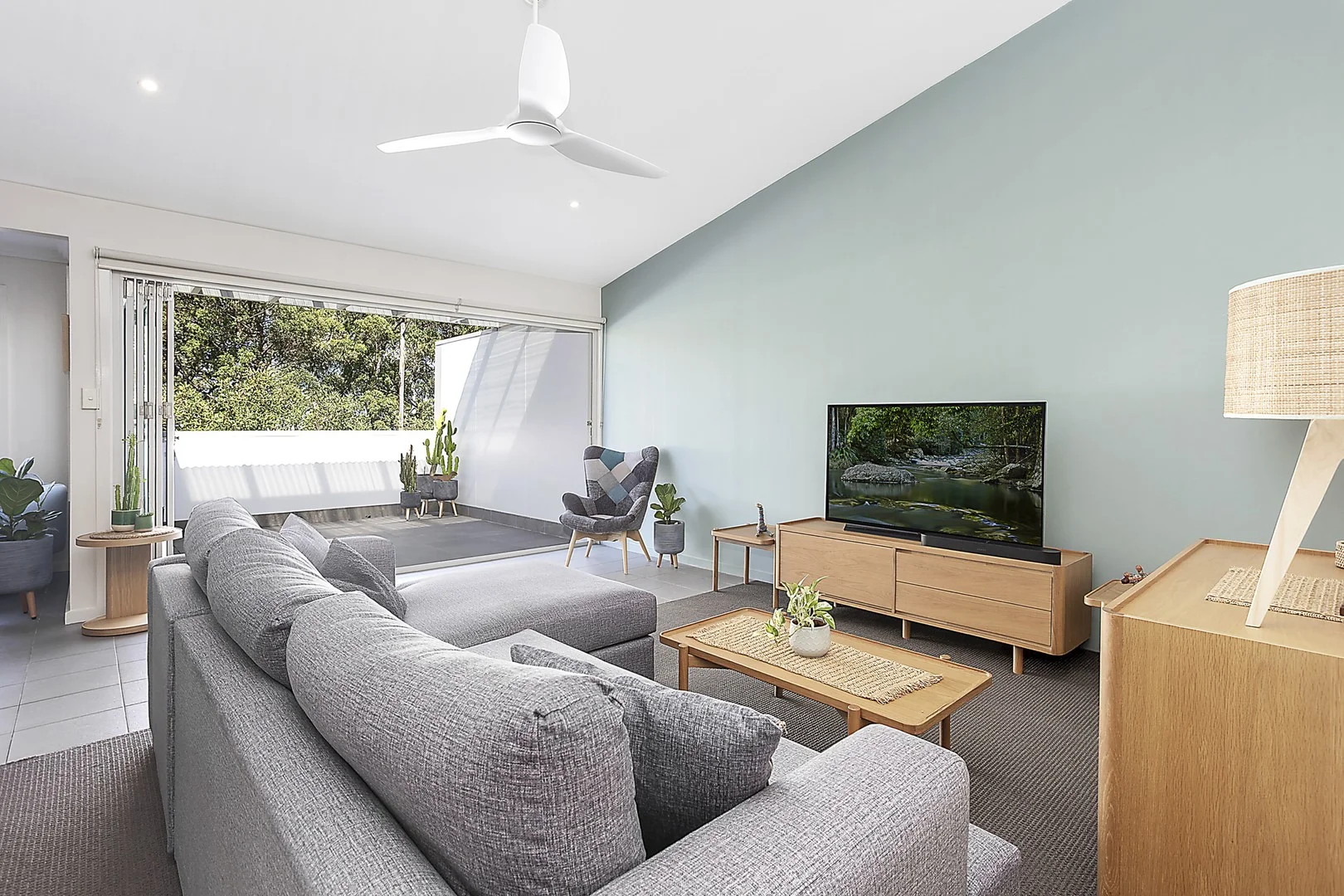 2/1337 Princes Highway, Heathcote NSW 2233