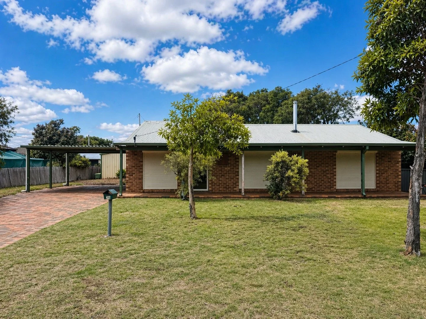 25 Dolphin Road, West Busselton WA 6280