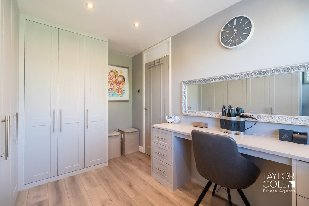 Additional image 17 of Windsor Close, Tamworth
