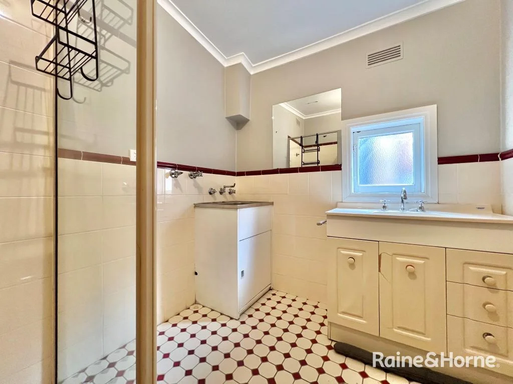 Additional image 3 of 82 Russell St, Bathurst NSW 2795