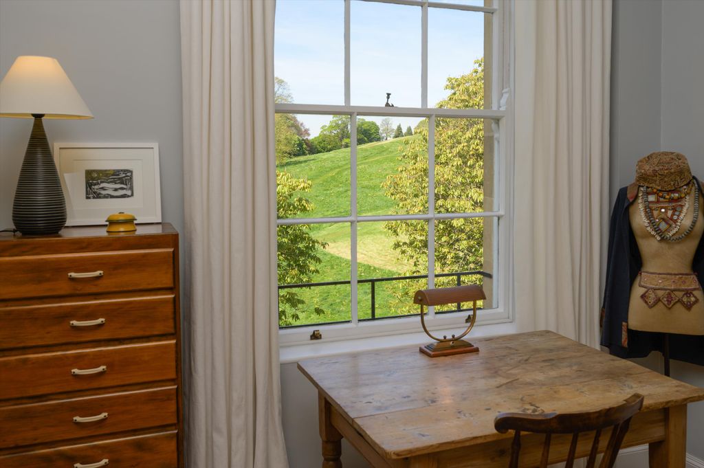 Additional image 3 of 3 bed flat for saleCavendish Place, Bath, Somerset BA1