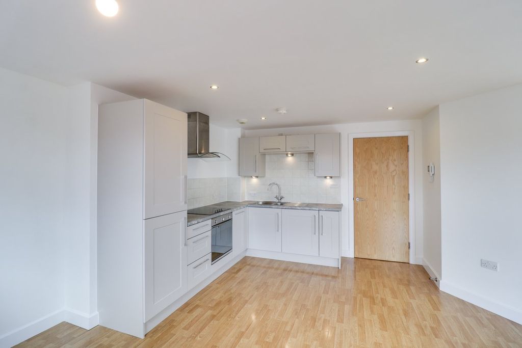 Additional image 4 of 2 bed flat for saleTroy Road, Horsforth, Leeds, West Yorkshire, UK LS18