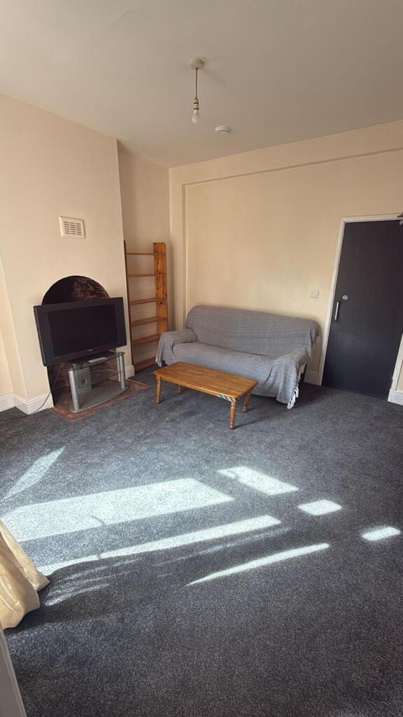 Additional image 2 of Room Available in, Alcester rd, Moseley B13