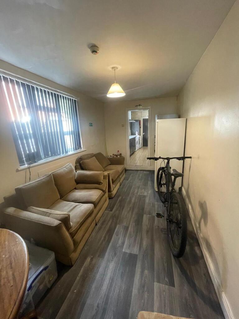 Room 3, Station RD, Kings Heath, B14 7SS  photo 4