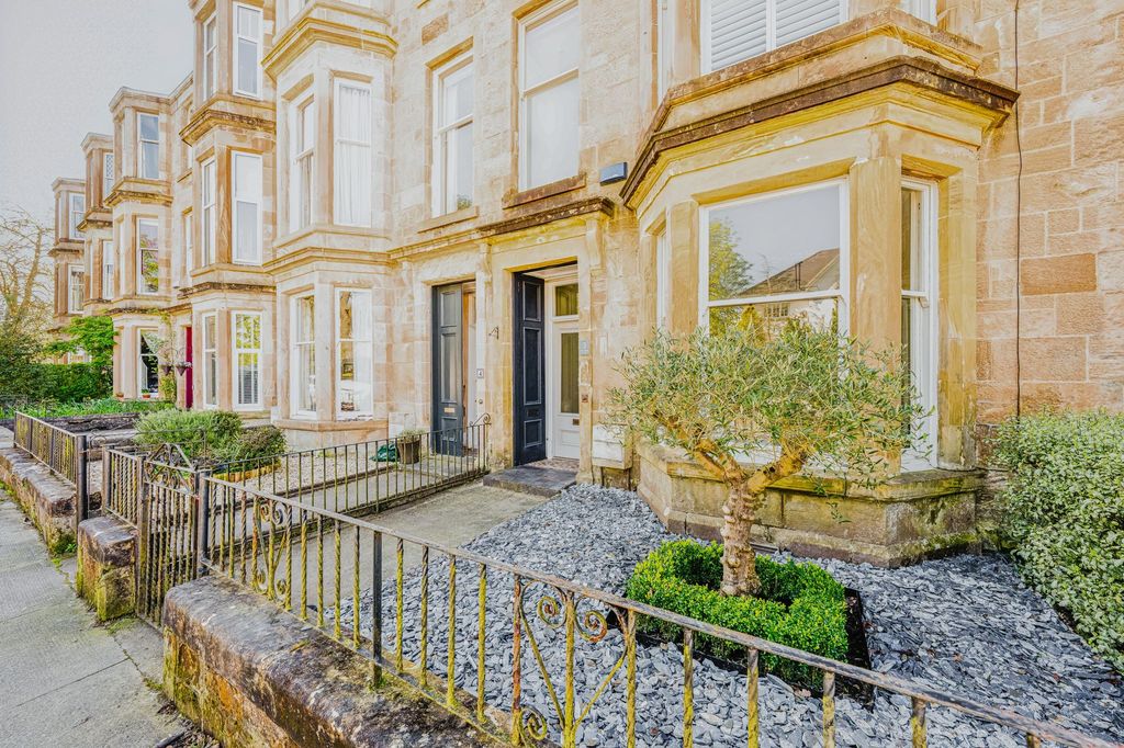 Additional image 6 of 4 bed town house for sale3 Prince Albert Terrace, Helensburgh G84