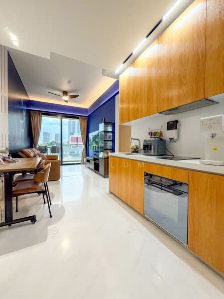 333 Thomson Road photo 2