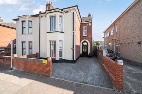 Queens Road, Portsmouth, Hampshire PO2