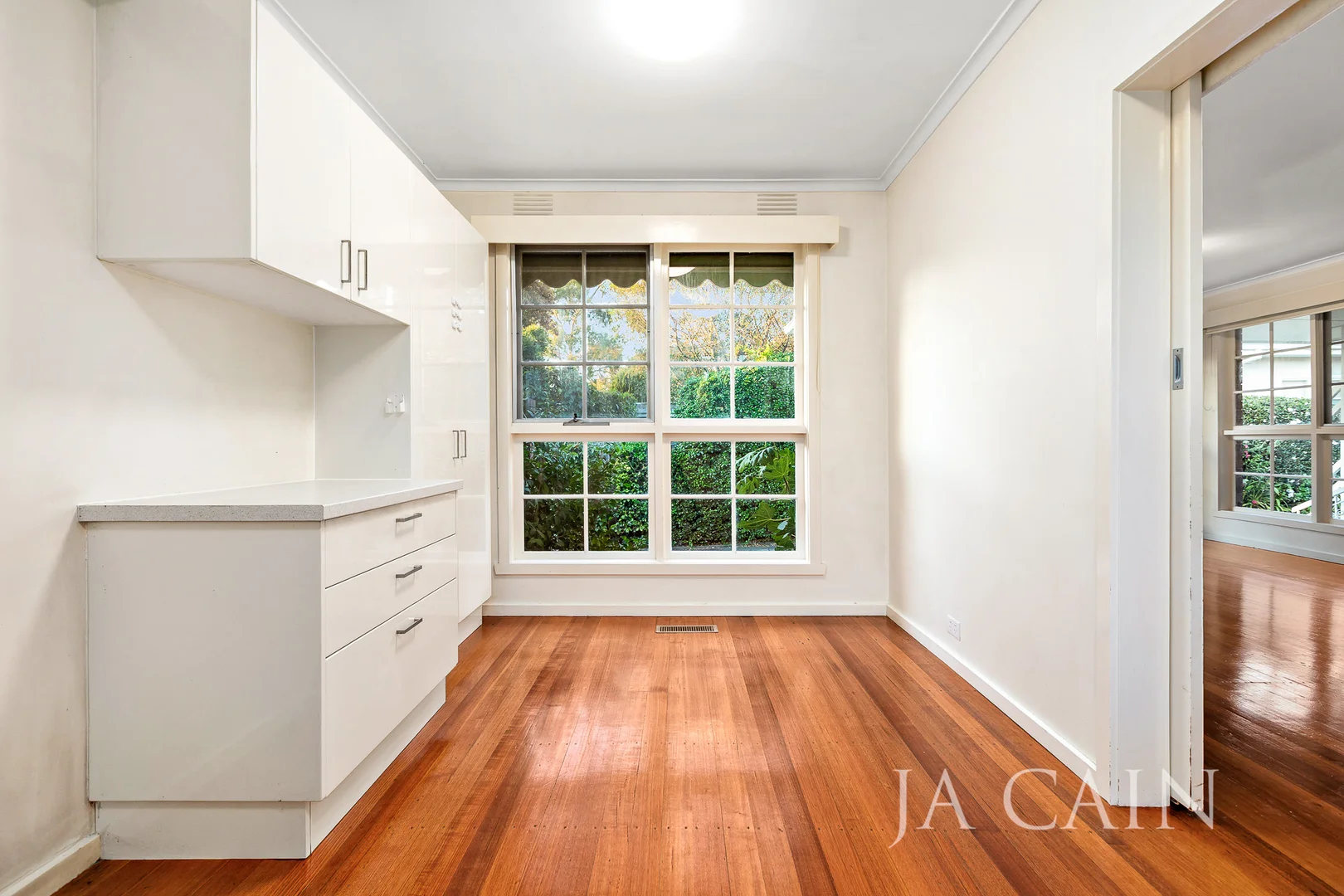 Additional image 4 of 2/6 Yeovil Road, Glen Iris VIC 3146