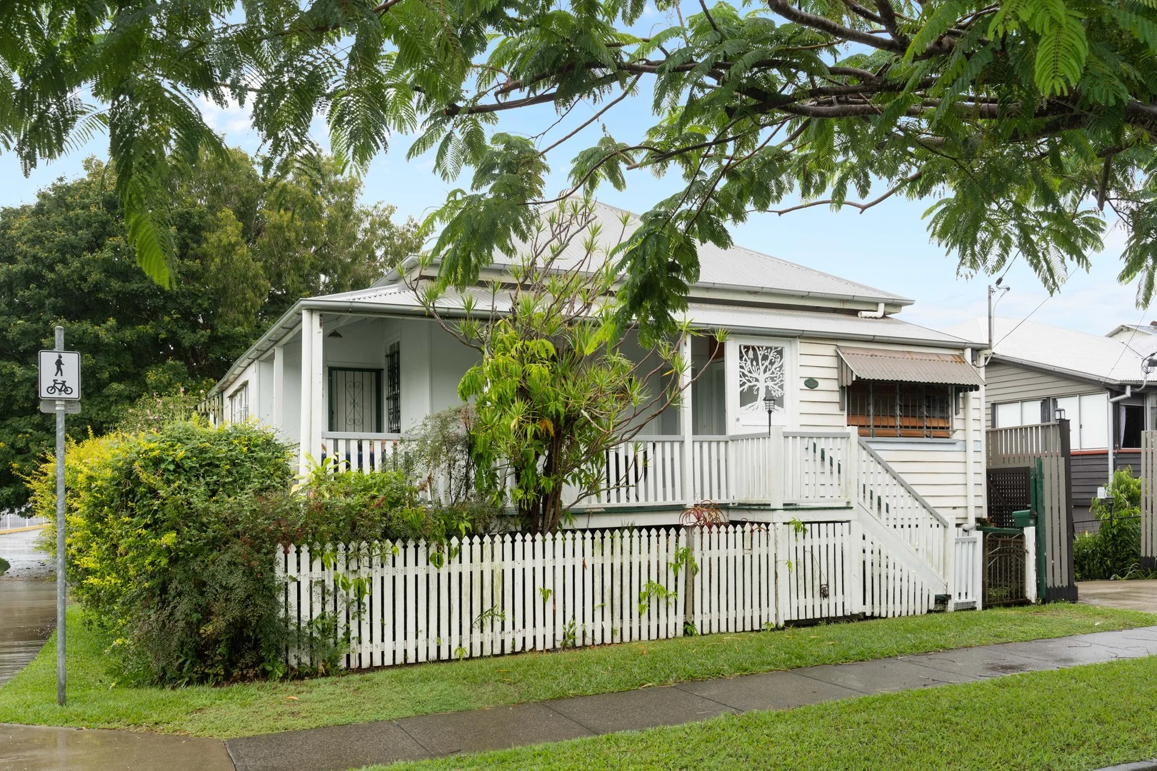 159 Rainbow Street, Sandgate QLD 4017