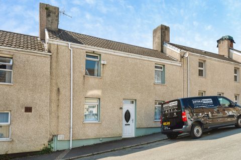 Hoo Street, Swansea SA1