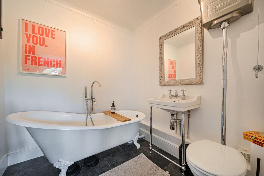 Additional image 7 of 2 bed terraced house for saleWhite Hart Close, Chalfont St. Giles HP8