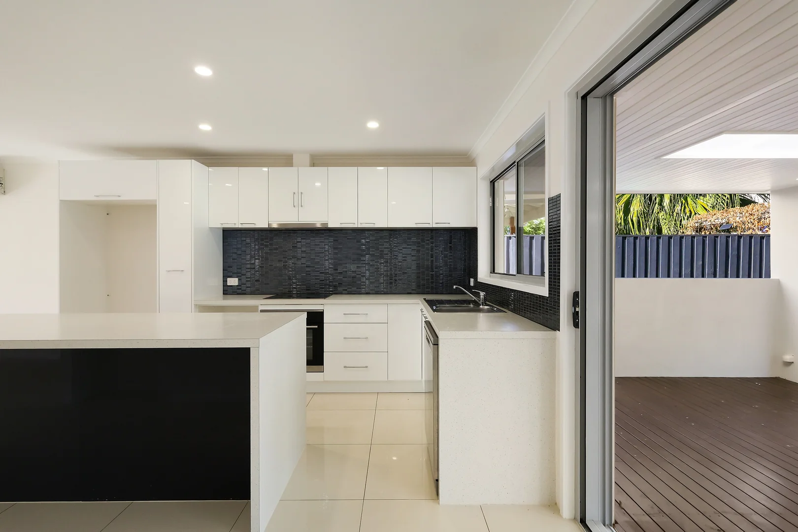 Additional image 6 of 2/4 Craft Court, Miami QLD 4220