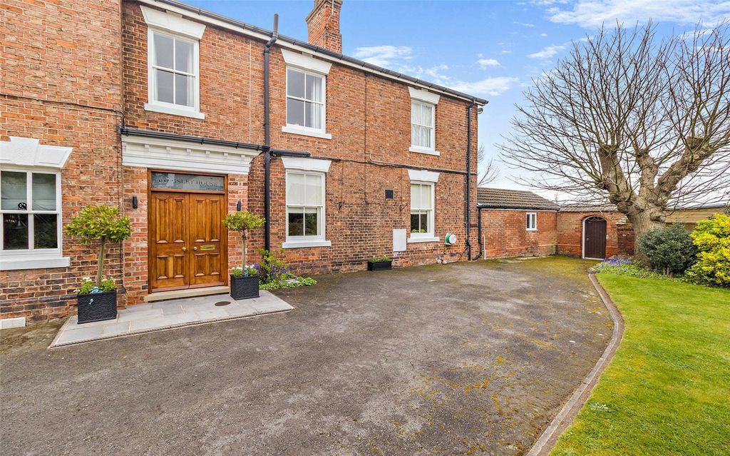 5 bed detached house for saleKingsley, Ferry Road, Goxhill, Barrow-Upon-Humber DN19