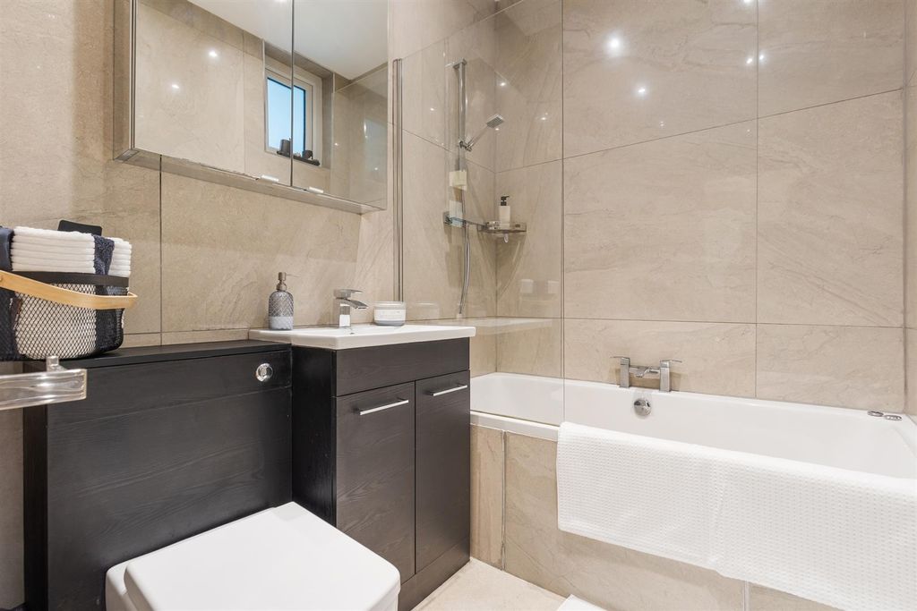 Additional image 22 of 2 bed flat for saleClydeshore Road, Dumbarton G82