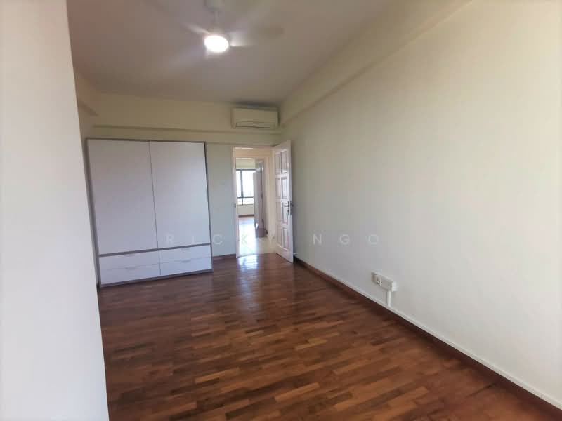 6 Meyer Place photo 4