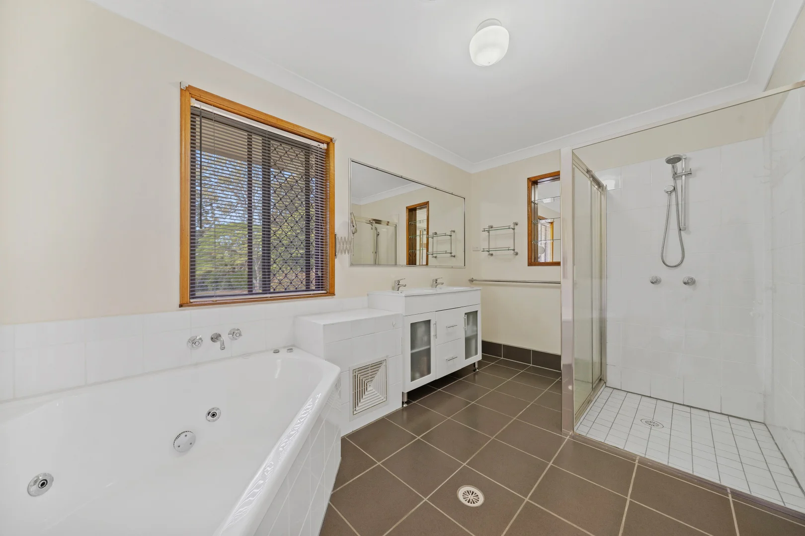 Additional image 13 of 22 Osborne Court, Belivah QLD 4207