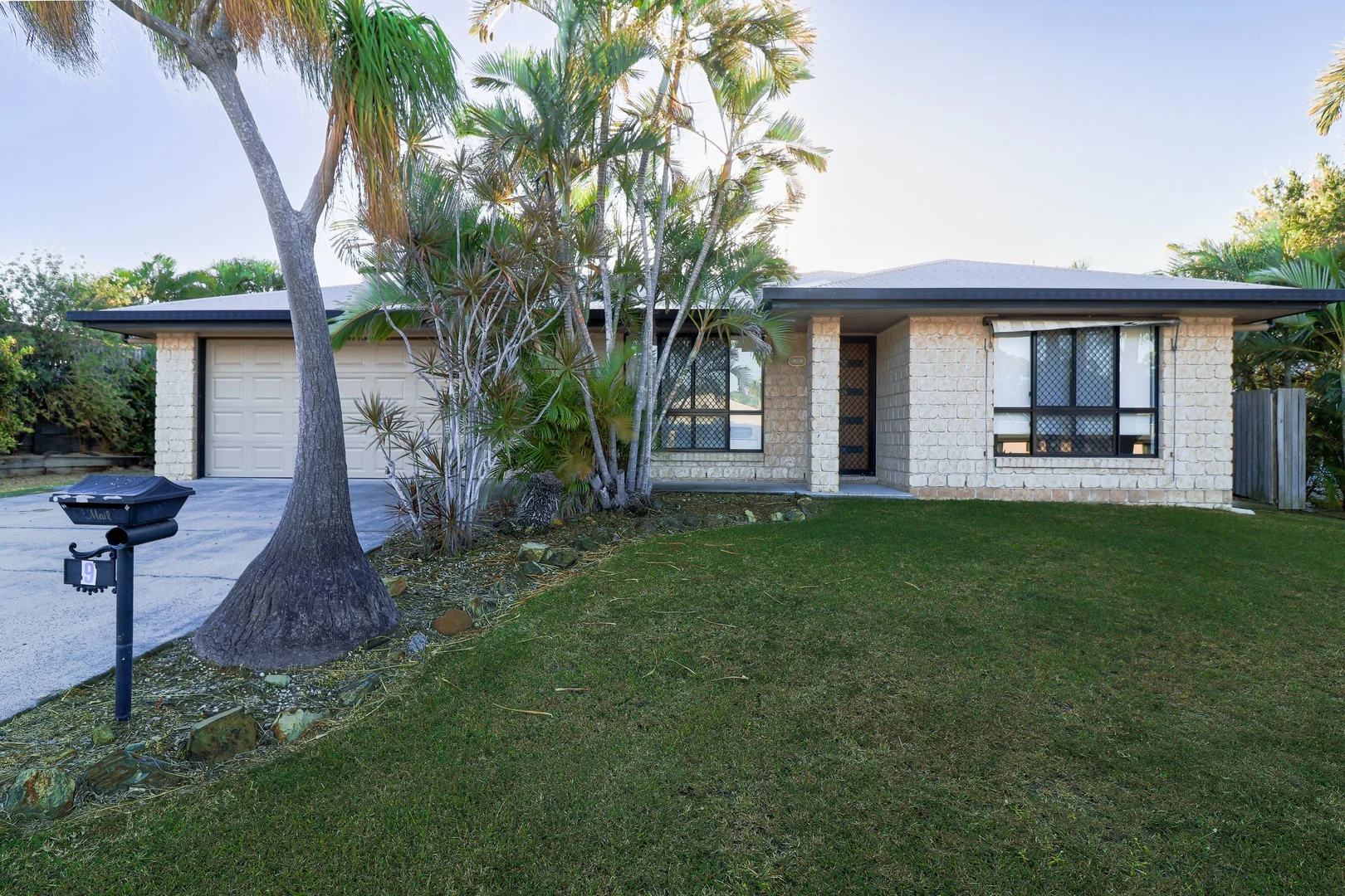 9 Sutherland Court, Telina QLD 4680