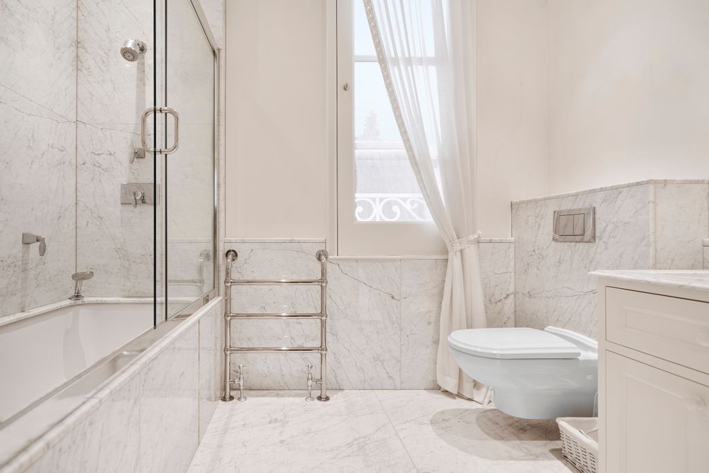 Additional image 10 of 11 bed property for saleCarioca, Wentworth, Virginia Water GU25, United Kingdom