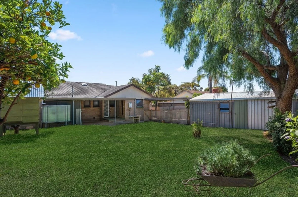 Additional image 11 of 4 Donald Crescent, Christie Downs SA 5164