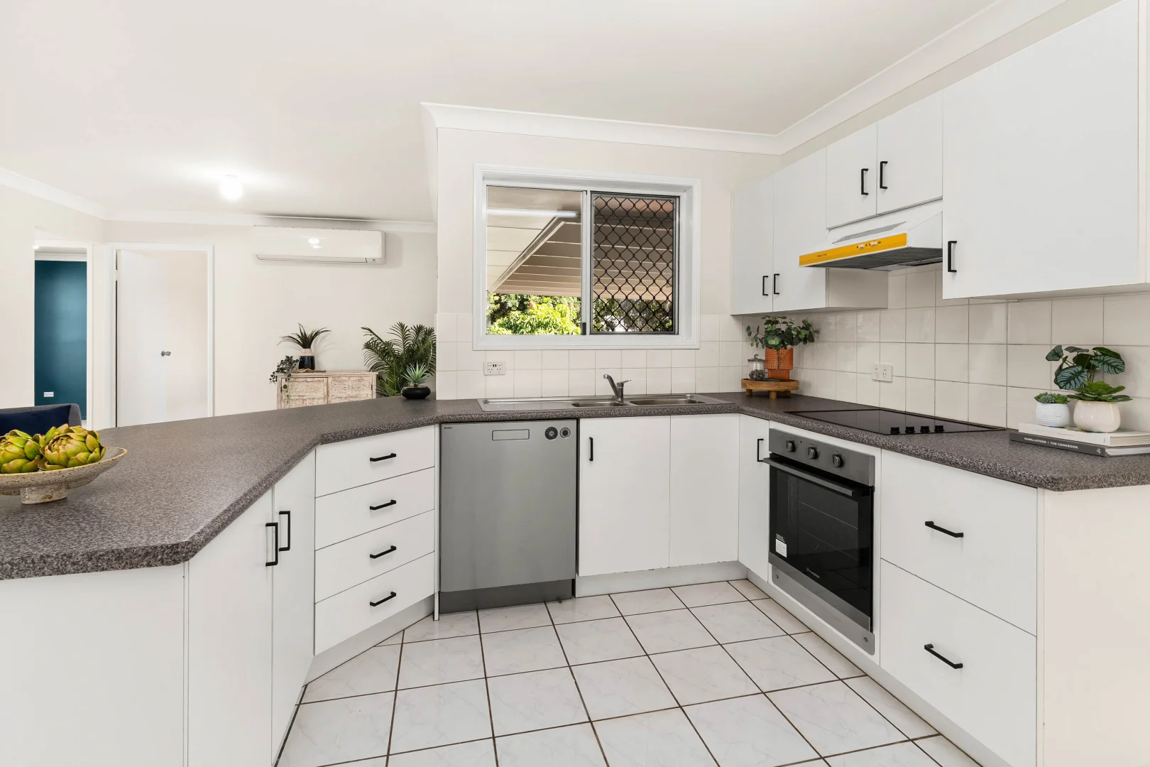 Additional image 9 of 16 Dunnett Street, Gracemere QLD 4702