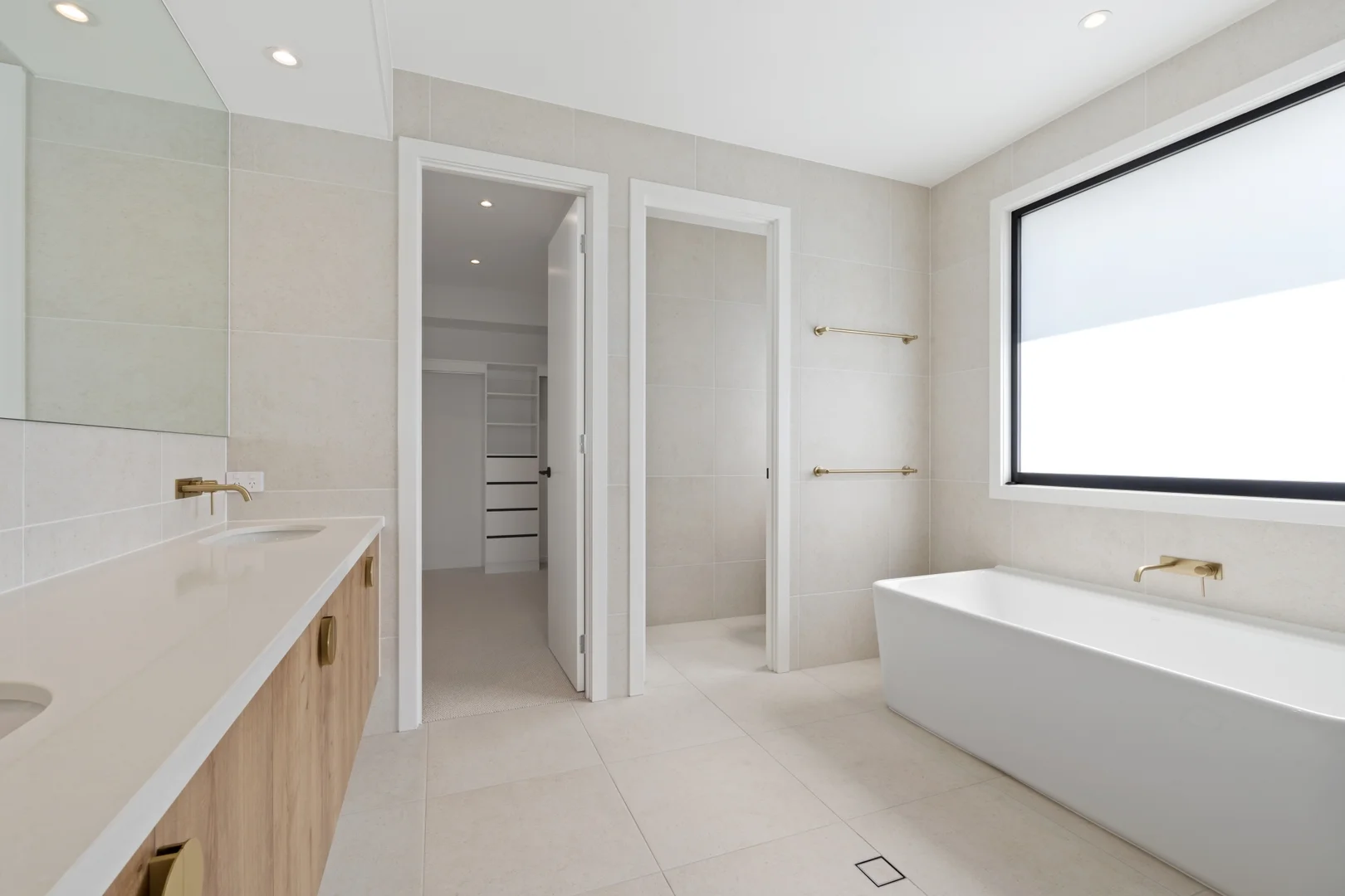 Additional image 22 of 8 Lake Serenity Boulevard, Helensvale QLD 4212