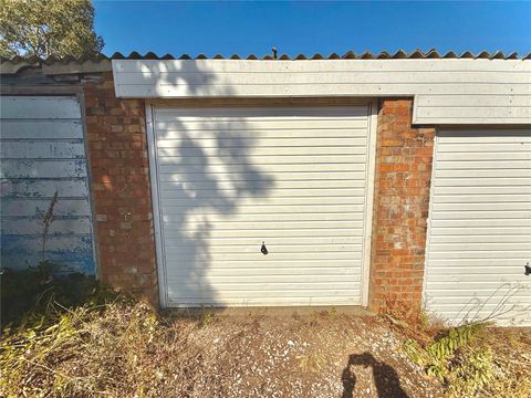 Willis Road, Bristol, Gloucestershire BS15, Property for sale