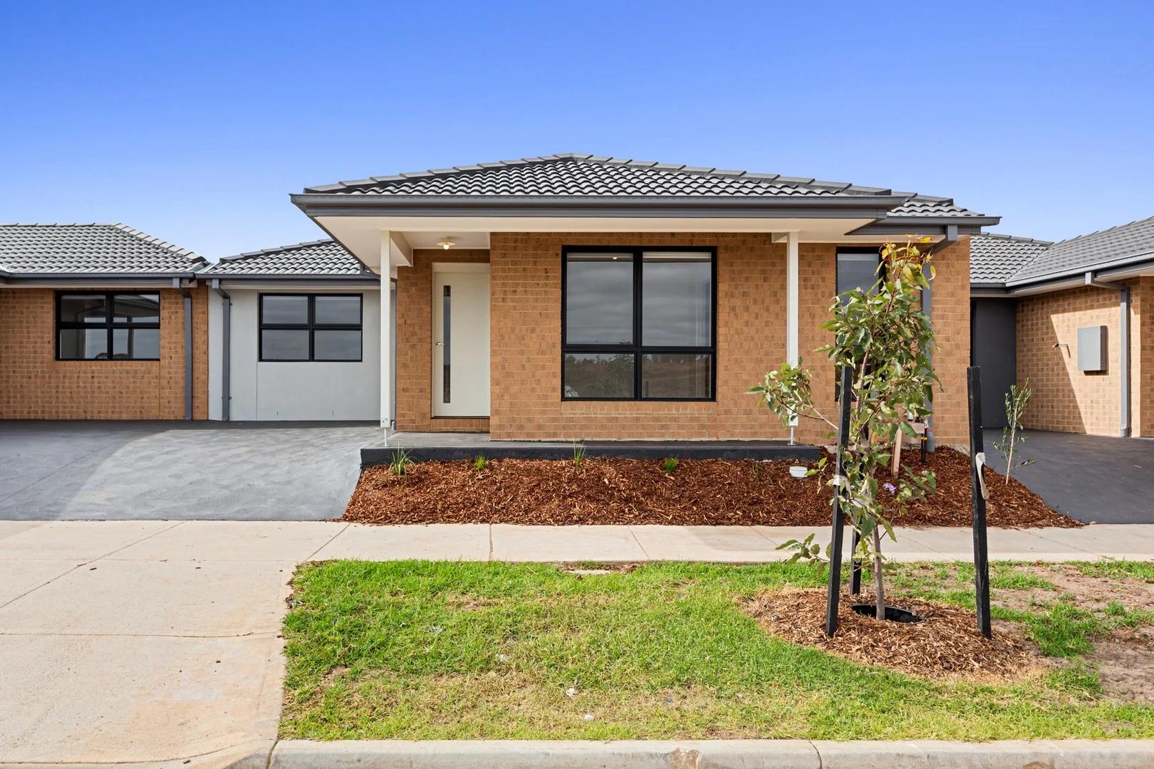 49 Lucania Cres, Tarneit VIC 3029