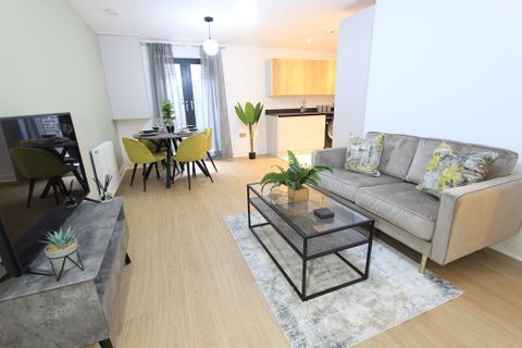 Flat, Cabot Mews, Braemar Avenue, Bristol BS7