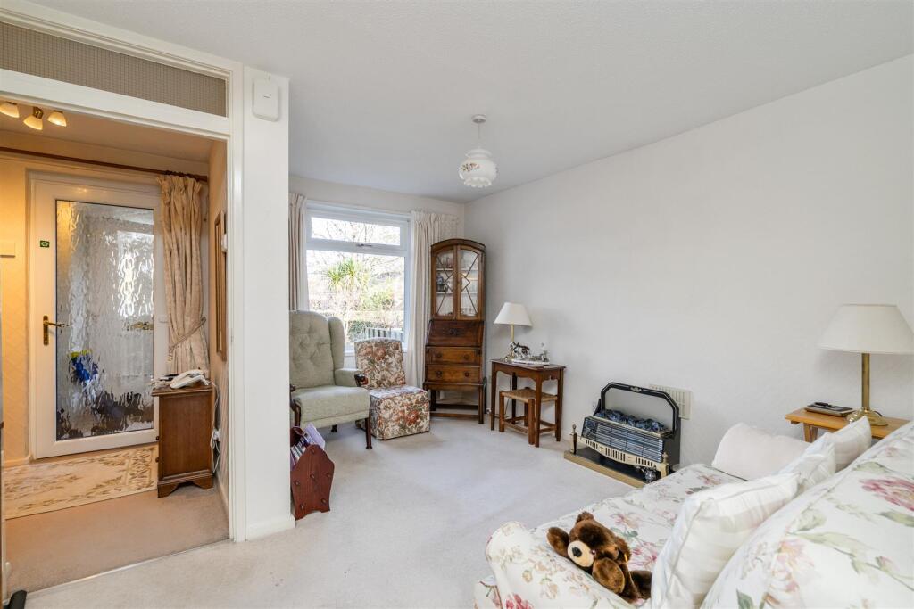 Additional image 3 of Sanfield Close, Shirley