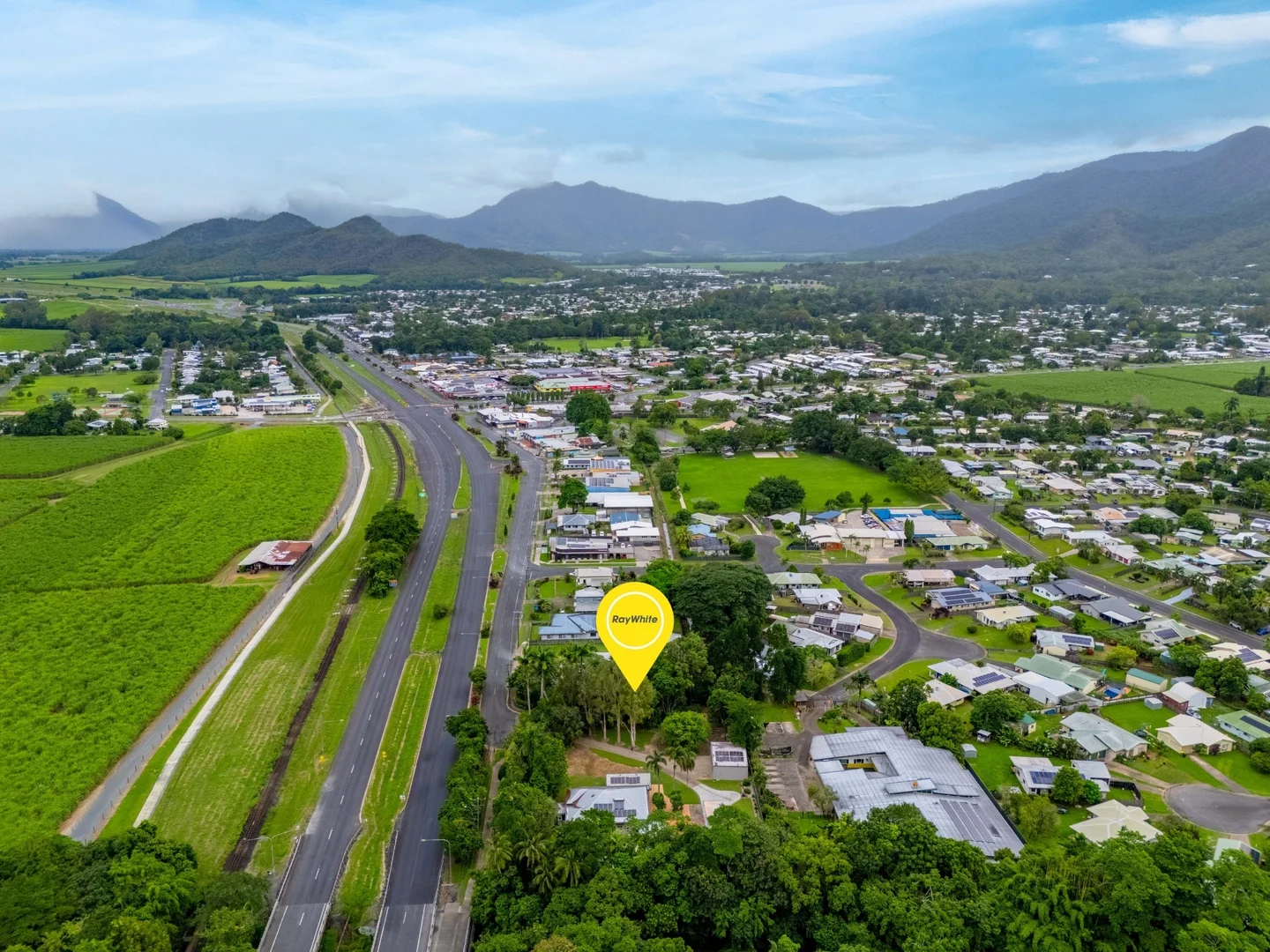 207-211 Bruce Highway, Edmonton QLD 4869 photo 2