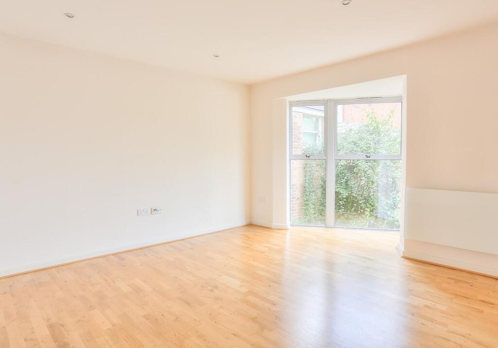 Lattimore Road, St Albans, Herts, AL1 photo 3