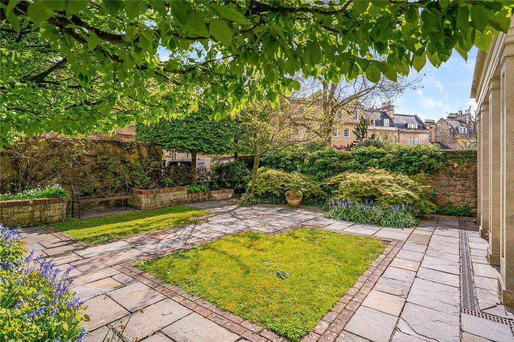 Additional image 26 of 7 bed terraced house for saleRoyal Crescent, Bath, Somerset BA1