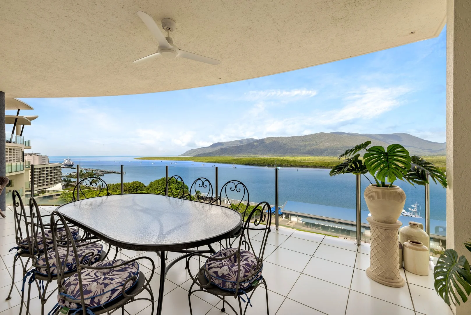 1403/2-4 Lake Street, Cairns City QLD 4870