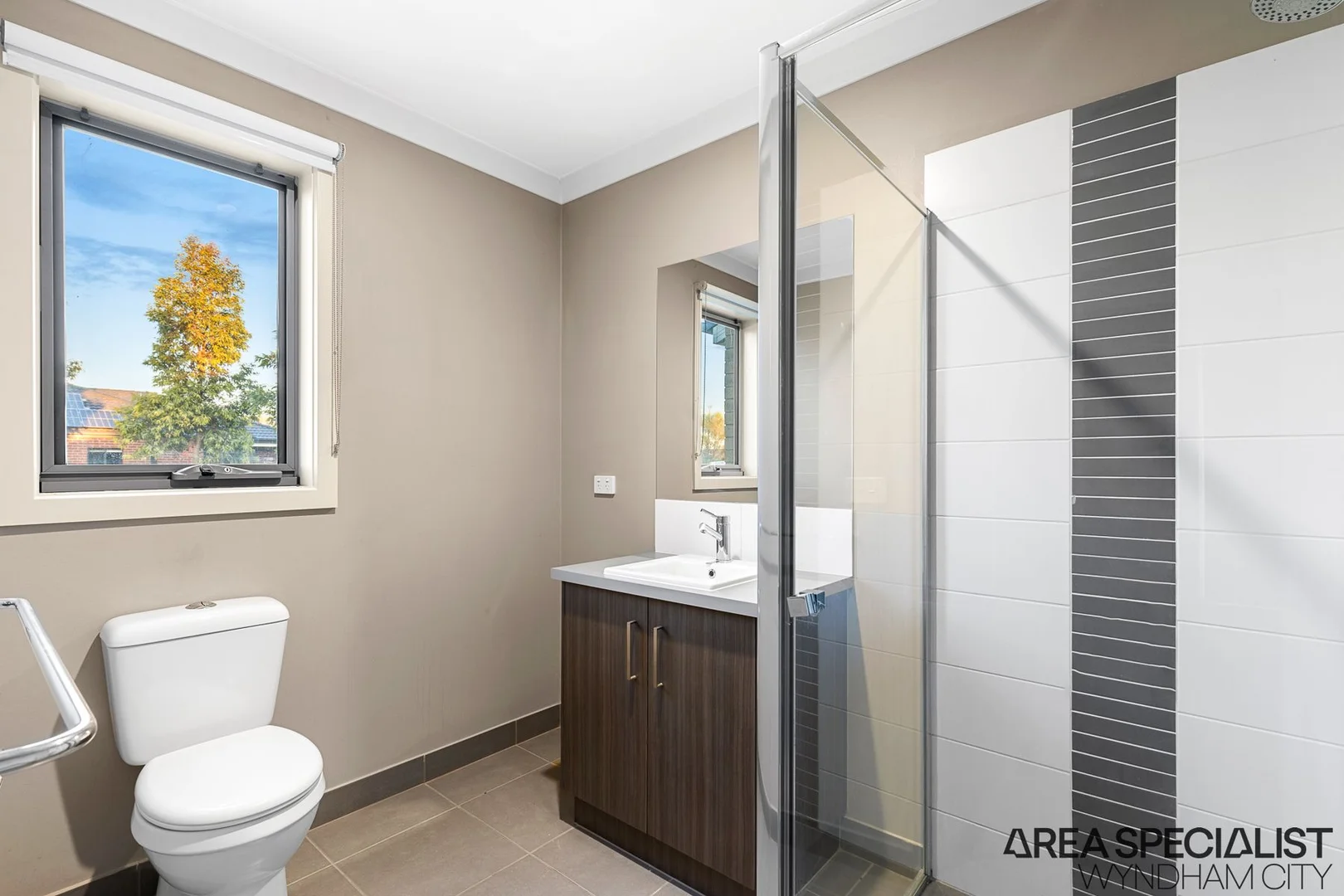10 Harker Esplanade, Tarneit VIC 3029 photo 3