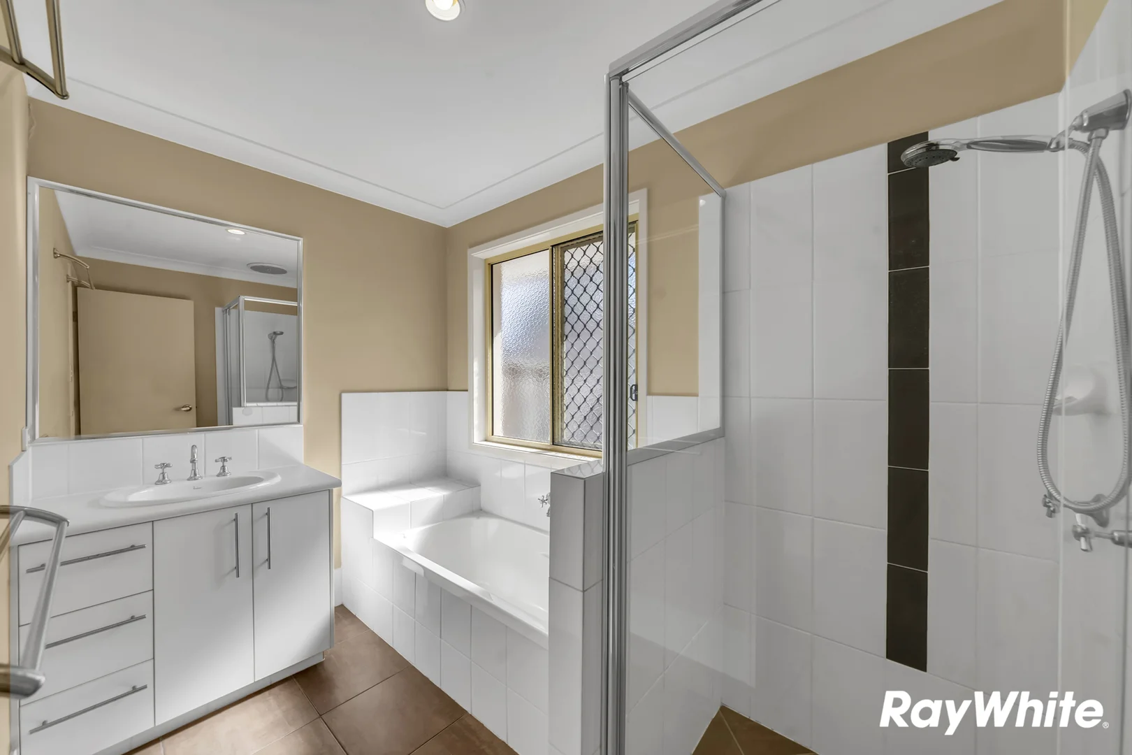 Additional image 14 of 5 Peggy Crescent, Redbank Plains QLD 4301