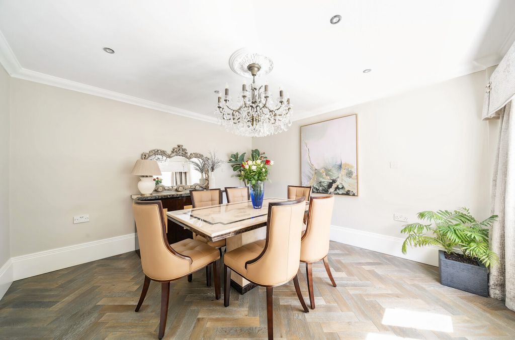 Additional image 7 of 5 bed detached house for saleBassett Wood Drive, Bassett, Southampton, Hampshire SO16
