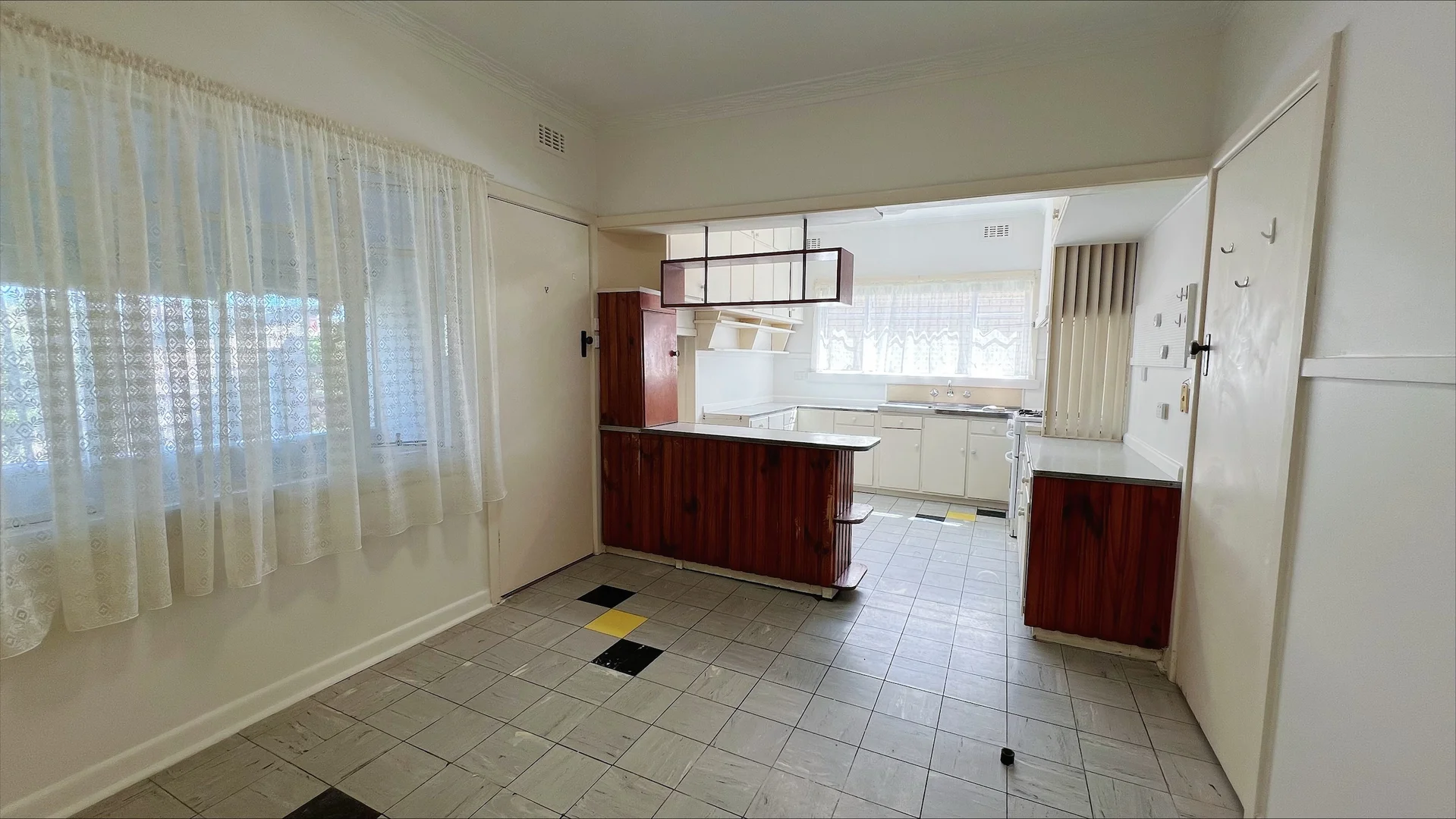 14 Edward St, Mitcham VIC 3132 photo 5