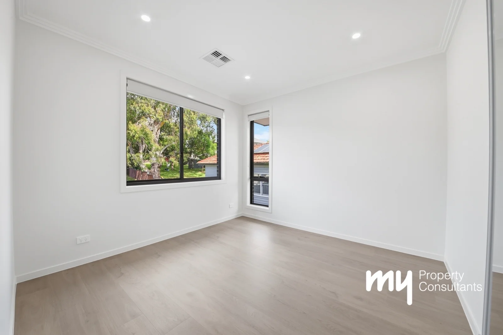 Additional image 4 of 17 Farnsworth Avenue, Campbelltown NSW 2560