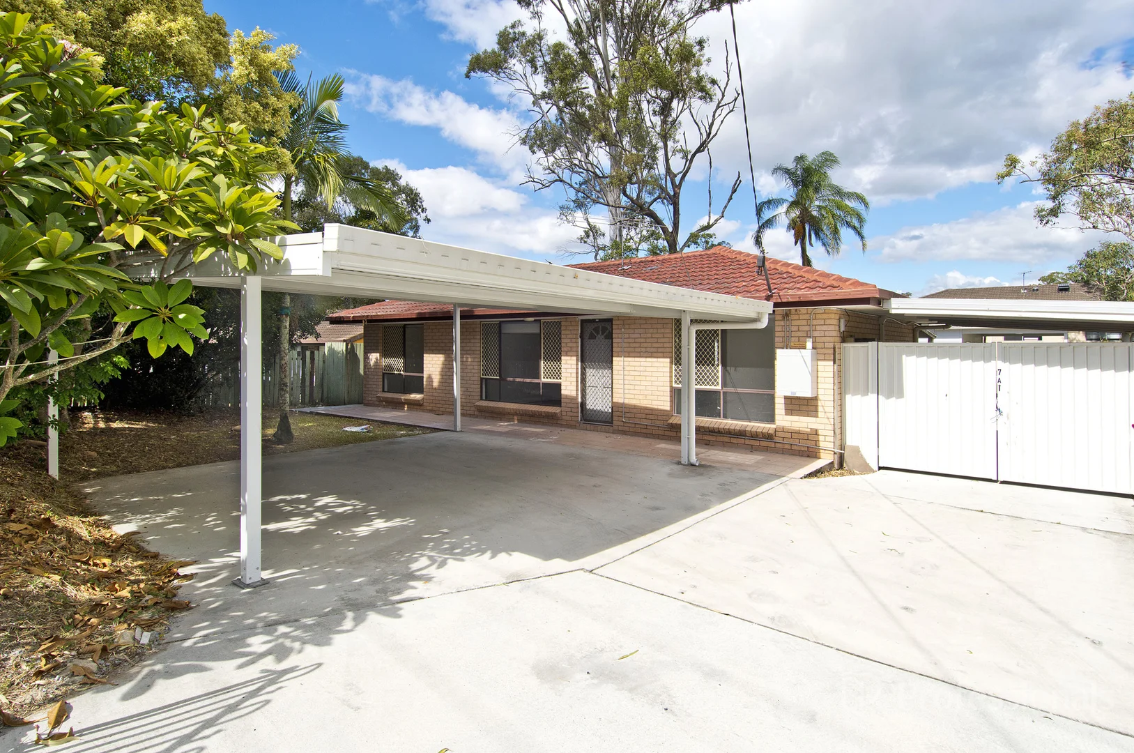 7 Sunscape Drive, Eagleby QLD 4207 photo 4